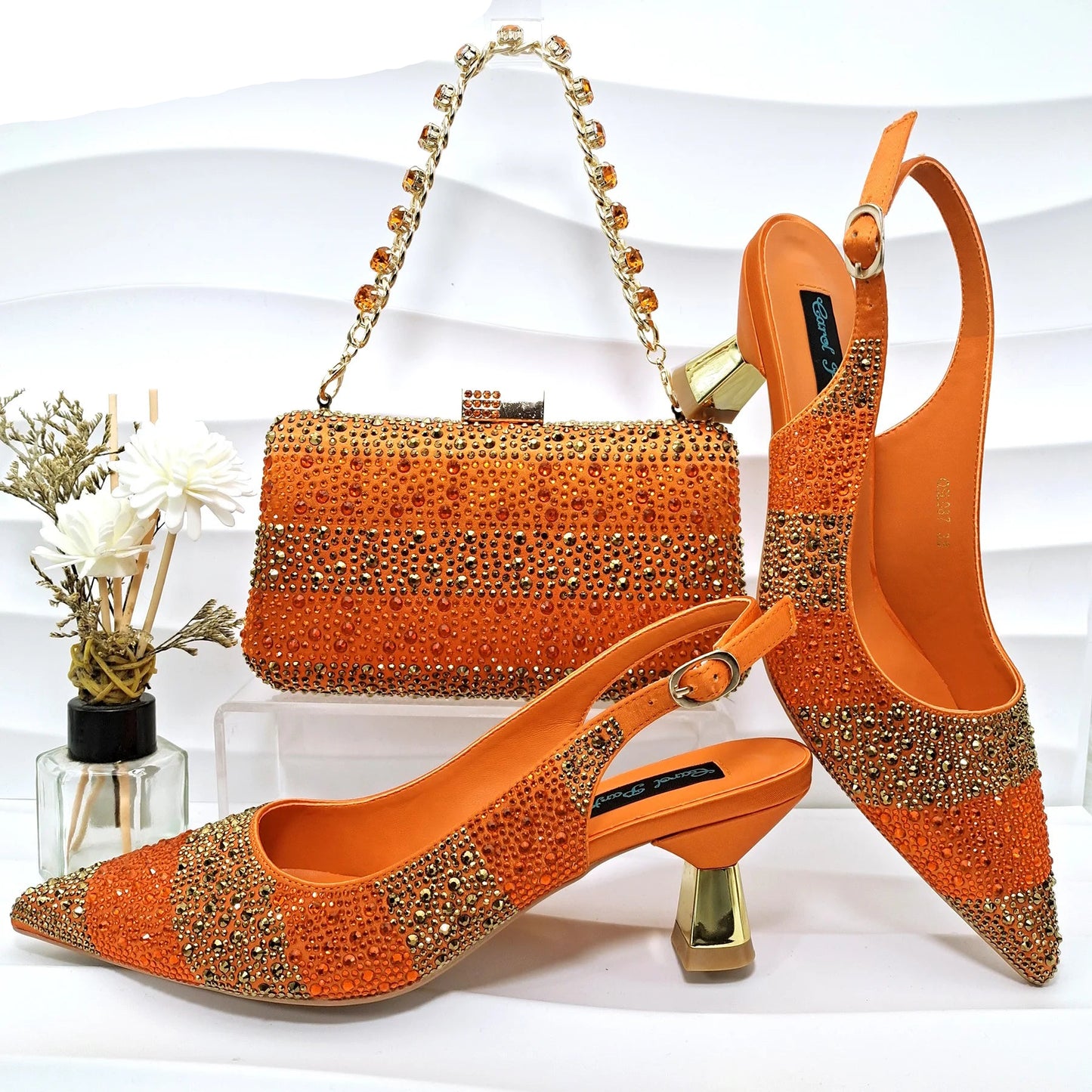 Elegant Black & Gold Pumps with Matching Bag – Italian Style Set