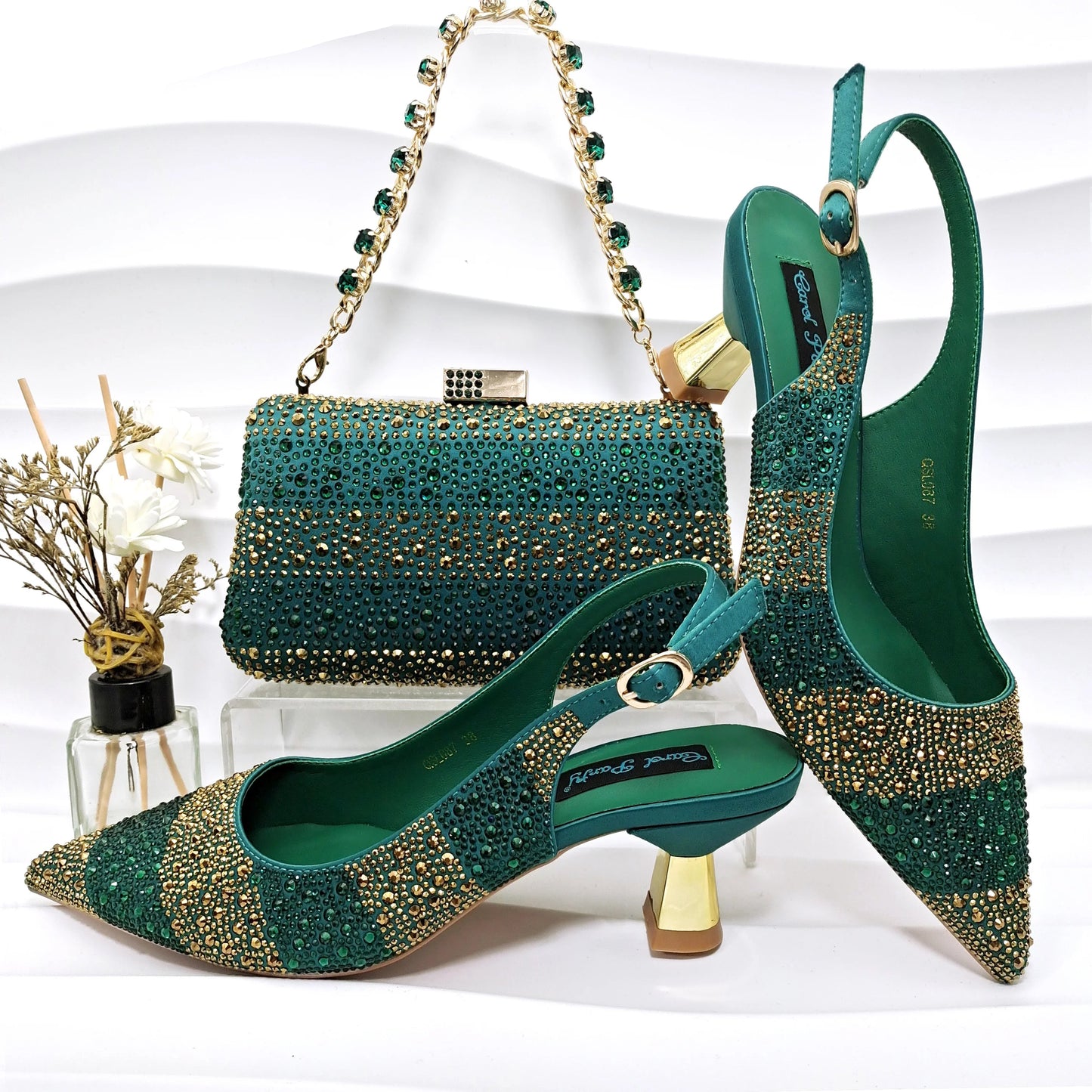 Elegant Black & Gold Pumps with Matching Bag – Italian Style Set