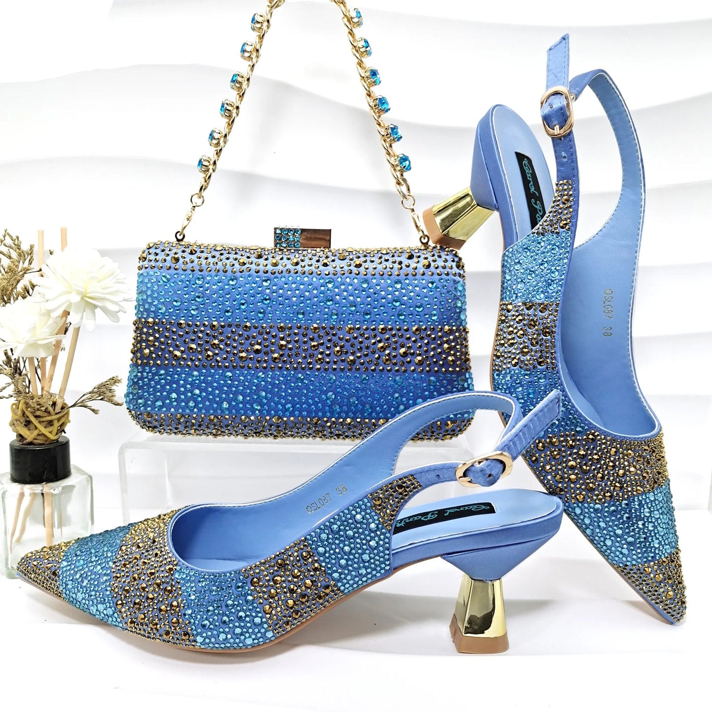Elegant Black & Gold Pumps with Matching Bag – Italian Style Set