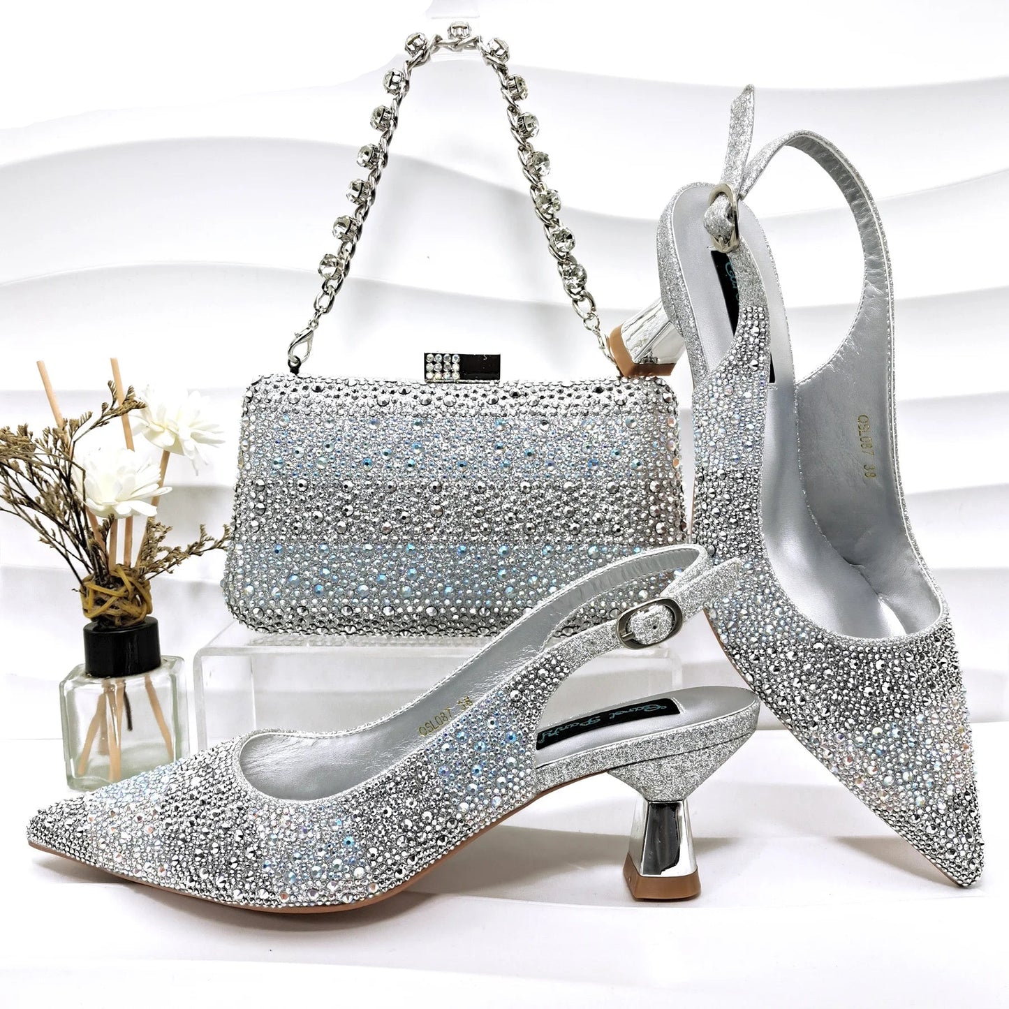 Elegant Black & Gold Pumps with Matching Bag – Italian Style Set